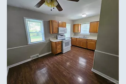 6942 Gloria Drive, Cincinnati, OH 45239 - Photo 2