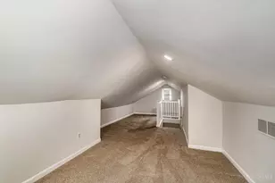 1774 Ashbrook Dr, Cincinnati, OH 45238 - Photo 14