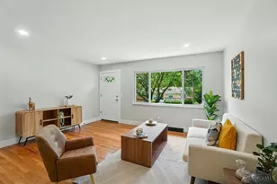 2962 Aquadale Ln, Cincinnati, OH 45211 - Photo 8