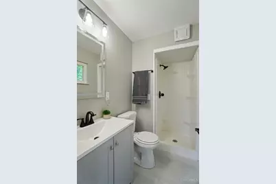 2962 Aquadale Lane, Cincinnati, OH 45211 - Photo 24