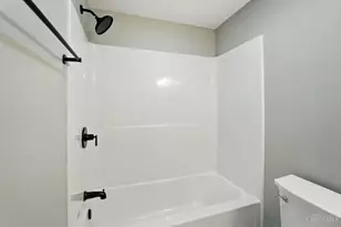 2962 Aquadale Ln, Cincinnati, OH 45211 - Photo 42