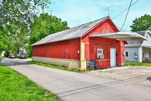 319 S Union St, Bethel, OH 45106 - Photo 1