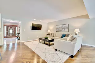 5995 Drake Rd, Indian Hill, OH 45243 - Photo 8