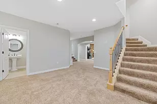 163 Compton Rd, Wyoming, OH 45215 - Photo 30