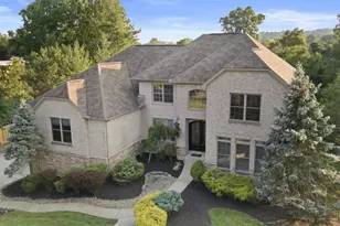 163 Compton Rd, Wyoming, OH 45215 - Photo 2