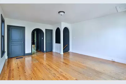 1985 Madison Road, Cincinnati, OH 45208 - Photo 8