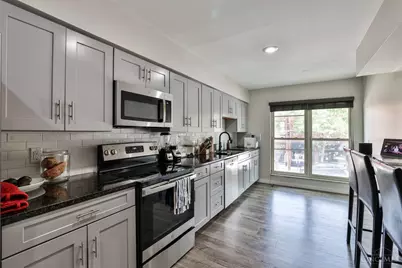 2039 Madison Road, Cincinnati, OH 45208 - Photo 12