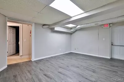 2007 Madison Road, Cincinnati, OH 45208 - Photo 18