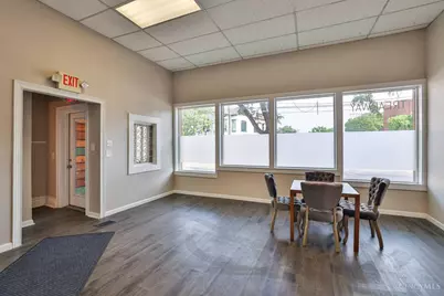 2007 Madison Road, Cincinnati, OH 45208 - Photo 12