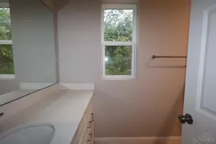 379 Glen Abbey Ln, Hamilton Township, OH 45039 - Photo 18