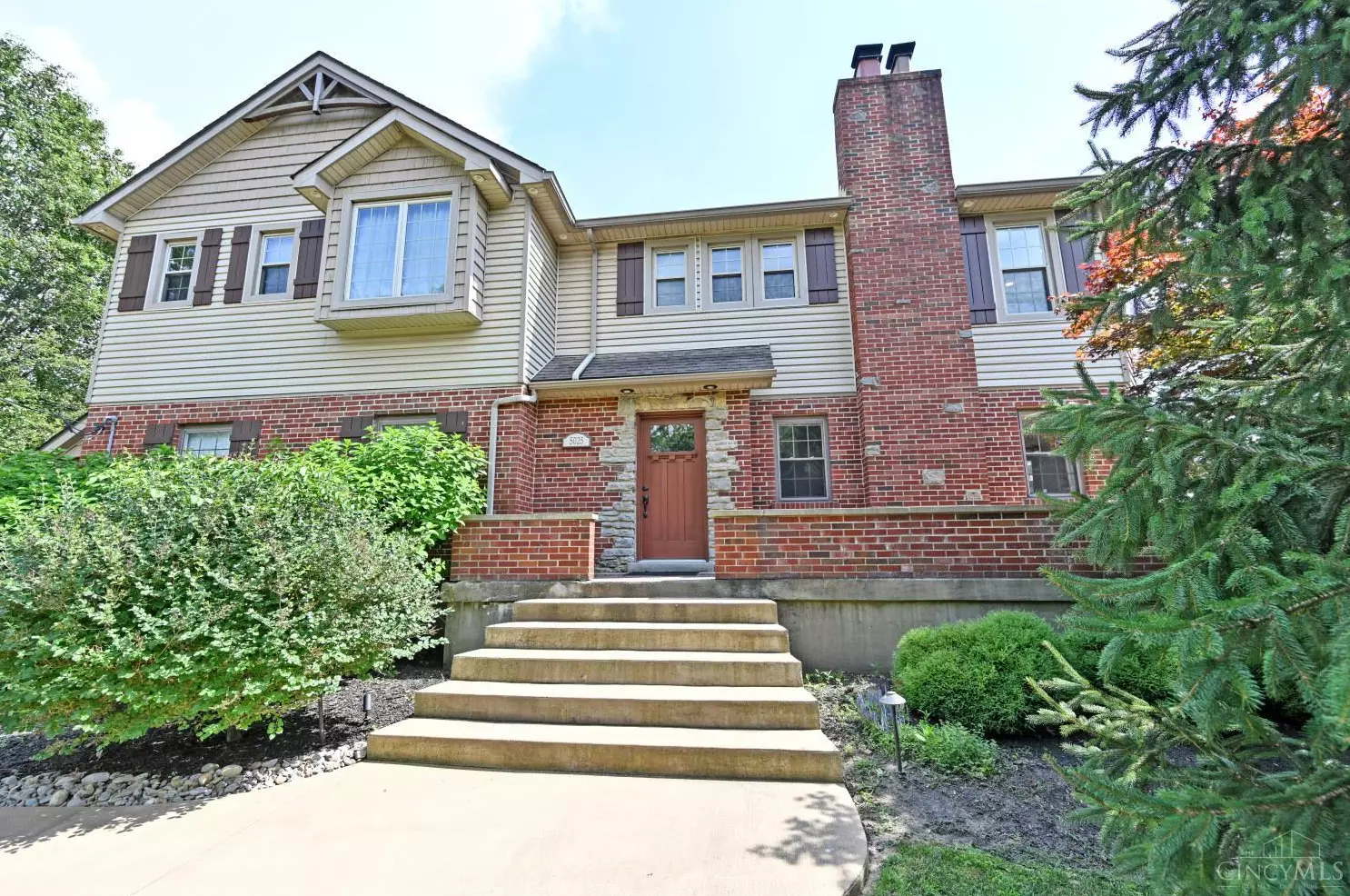 Aldine Dr, Blue Ash, OH 45242 #1
