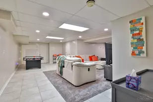 271 Poage Farm Rd, Wyoming, OH 45215 - Photo 42