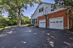 271 Poage Farm Rd, Wyoming, OH 45215 - Photo 58