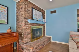 271 Poage Farm Rd, Wyoming, OH 45215 - Photo 8