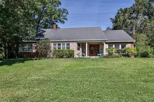 271 Poage Farm Rd, Wyoming, OH 45215 - Photo 1