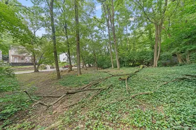 127 Valencia Street, Cincinnati, OH 45219 - Photo 2