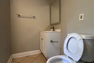 623 Riddle Rd, Cincinnati, OH 45220 - Photo 10