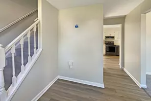 3198 Sunnyhollow Ln, Green Township, OH 45239 - Photo 10