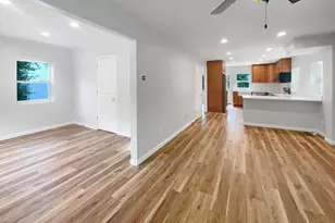 155 Bonham Rd, Wyoming, OH 45215 - Photo 2