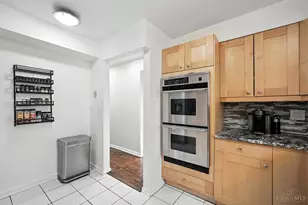 854 Rue De La Paix, Cincinnati, OH 45220 - Photo 22