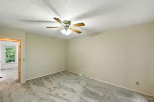 3743 Centurion Dr, Green Township, OH 45211 - Photo 12