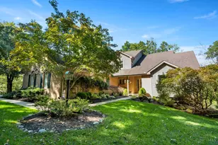 8337 War Admiral Dr, Miami Township, OH 45052 - Photo 2