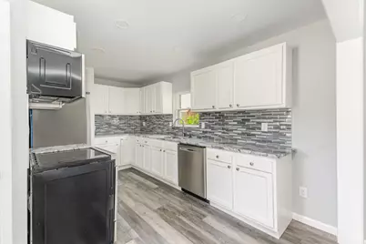 1998 Fairfax Ave, Cincinnati, OH 45207 - Photo 12