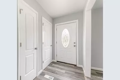 1998 Fairfax Ave, Cincinnati, OH 45207 - Photo 4