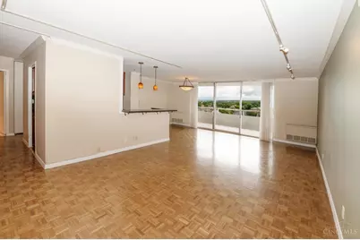 2324 Madison Road #1404, Cincinnati, OH 45208 - Photo 6