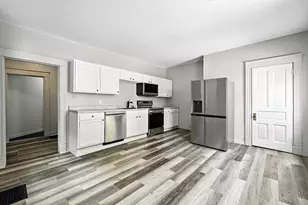 404 Warner St, Cincinnati, OH 45219 - Photo 4