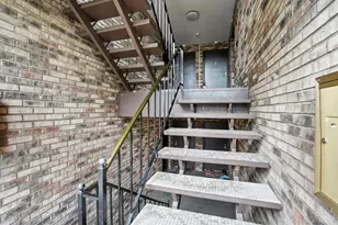 7212 Creekview Dr, Colerain Township, OH 45247 - Photo 8