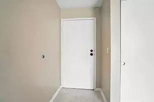 7212 Creekview Dr, Colerain Township, OH 45247 - Photo 10