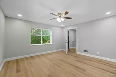 5716 Hamilton Avenue, Cincinnati, OH 45224 - Photo 20