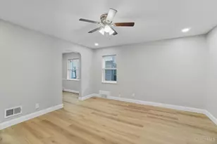 5716 Hamilton Ave, Cincinnati, OH 45224 - Photo 4