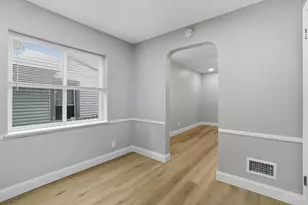 5716 Hamilton Ave, Cincinnati, OH 45224 - Photo 8