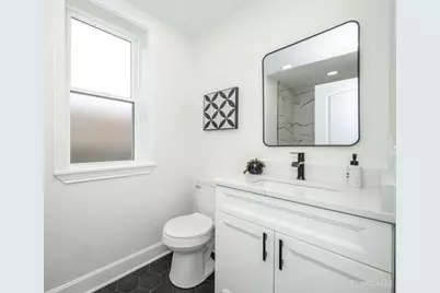 817 Hawthorne Avenue #A, Cincinnati, OH 45205 - Photo 28