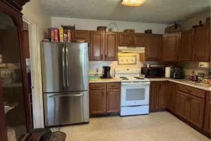 8211 Sue Ave, Franklin Township, OH 45005 - Photo 4