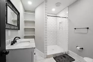 912 Livingston St, Cincinnati, OH 45214 - Photo 12