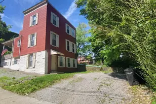 3011 Riddle View Ln, Cincinnati, OH 45220 - Photo 2