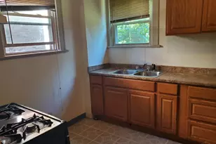 1946 Berkley Ave, Cincinnati, OH 45237 - Photo 8