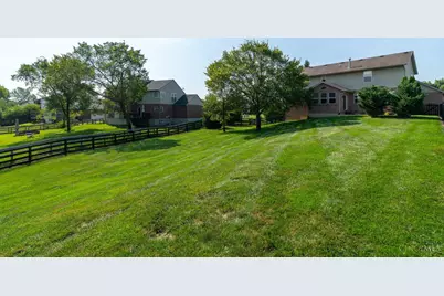 5725 Hawthorne Reserve Dr, Liberty Township, OH 45044 - Photo 38