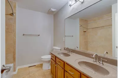 5725 Hawthorne Reserve Dr, Liberty Township, OH 45044 - Photo 28