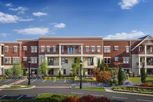 210 Vintage Club Dr, Montgomery, OH 45249 - Photo 2