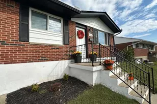 4382 Valence Dr, Delhi Township, OH 45238 - Photo 2