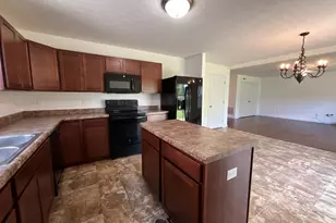 3478 Hickory Ln, Pierce Township, OH 45102 - Photo 4