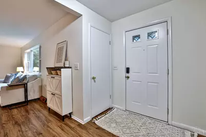 377 Compton Road, Wyoming, OH 45215 - Photo 4