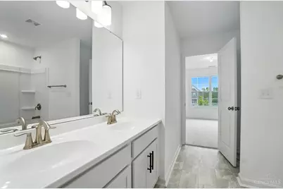 8848 Oakcrest Way, West Chester, OH 45069 - Photo 42