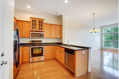 252 Stetson Street #303, Cincinnati, OH 45219 - Photo 2