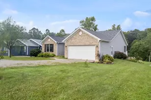 820 Waynoka Dr, Jackson Township, OH 45171 - Photo 8