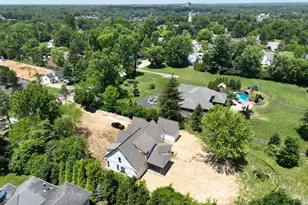 6300 Miami Rd, Indian Hill, OH 45243 - Photo 24